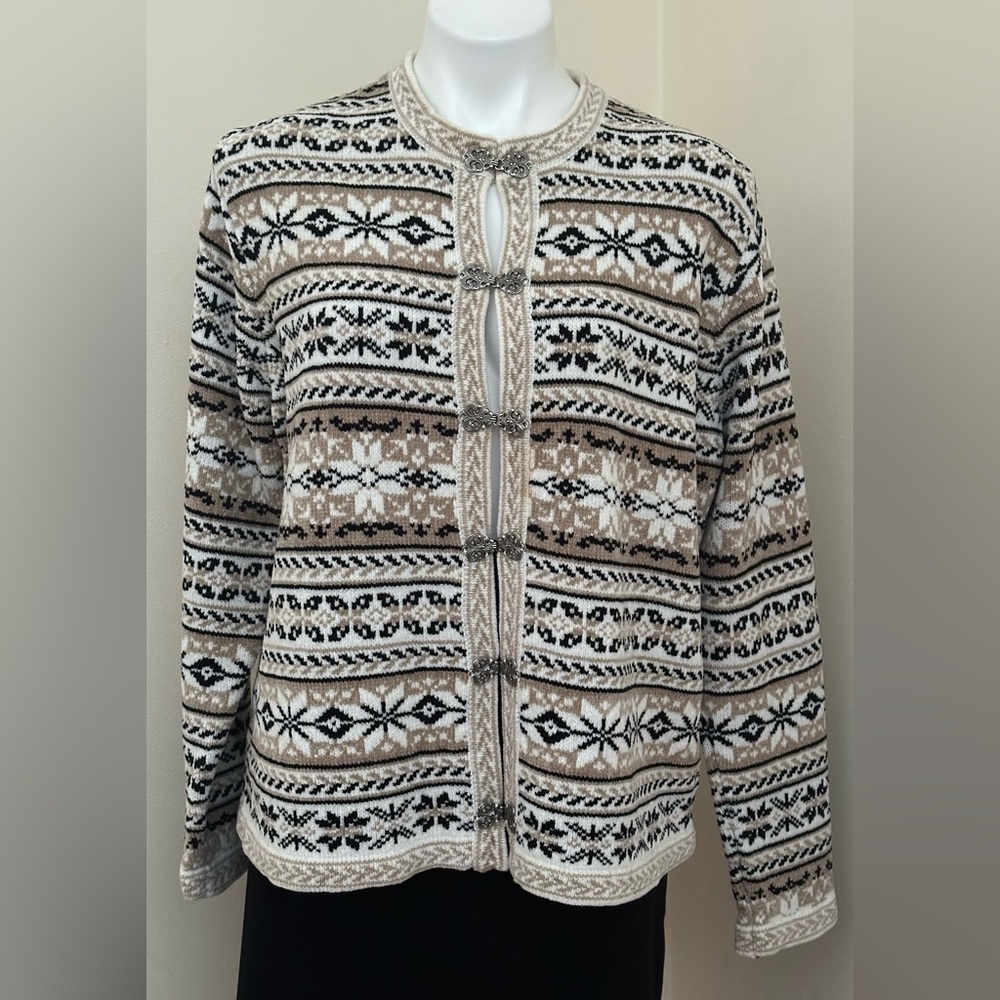 CRAFT & BARROW Cream Beige Black Nordic Pattern Metal Clasp Closure Sweater Sz L